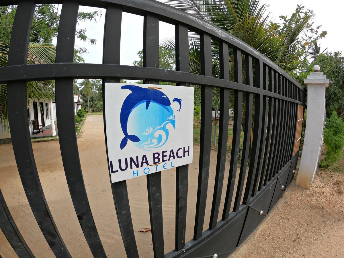 Luna Beach Hotel 尼拉瓦利 外观 照片